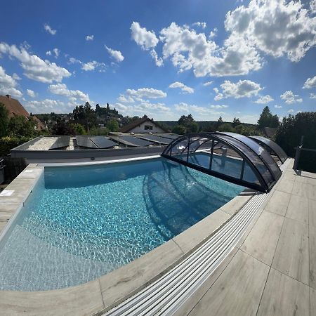Ferienwohnung Schlossblick - 4 Sterne Sauna Pool Whirlpool Exklusiv Braunfels Luaran gambar