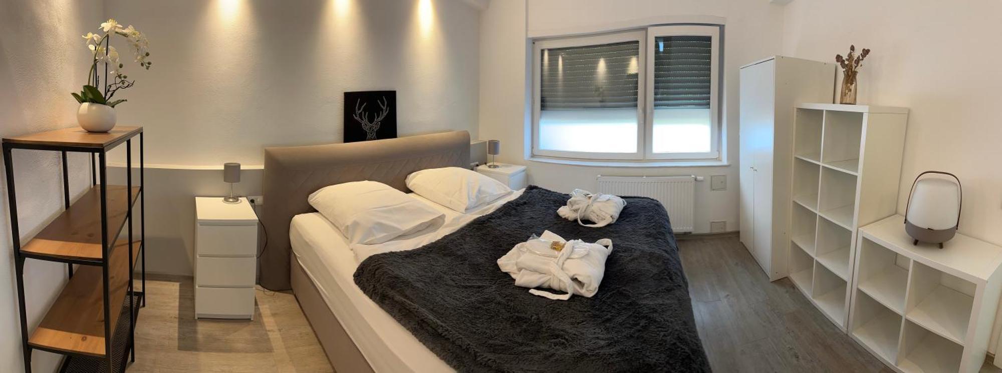 Ferienwohnung Schlossblick - 4 Sterne Sauna Pool Whirlpool Exklusiv Braunfels Luaran gambar