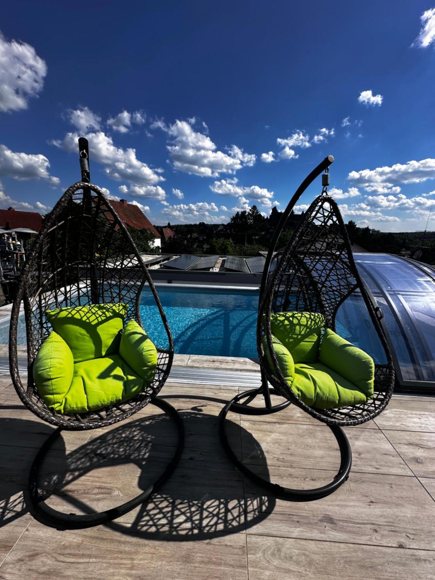 Ferienwohnung Schlossblick - 4 Sterne Sauna Pool Whirlpool Exklusiv Braunfels Luaran gambar