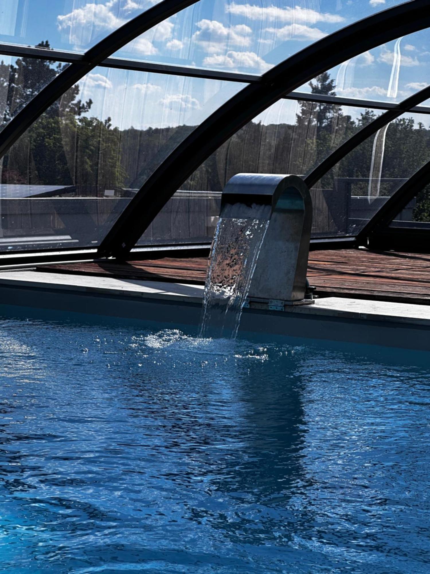 Ferienwohnung Schlossblick - 4 Sterne Sauna Pool Whirlpool Exklusiv Braunfels Luaran gambar